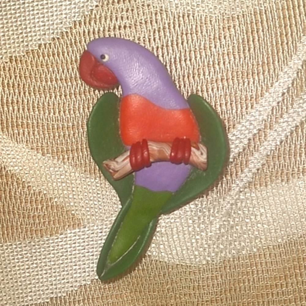 CUTE PARROT BROOCH